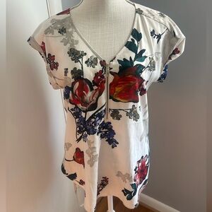 Express Floral V-Neck Blouse, M